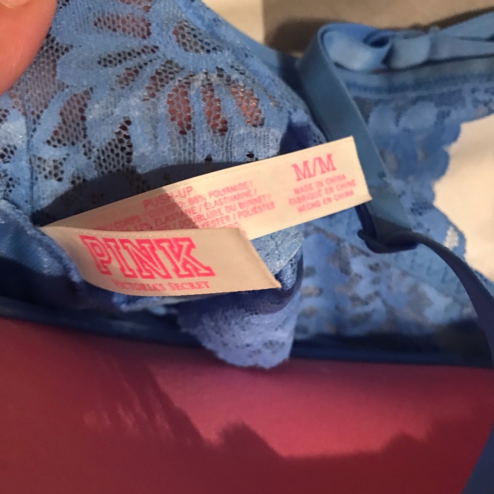 Pink bra - Picture 3 of 3